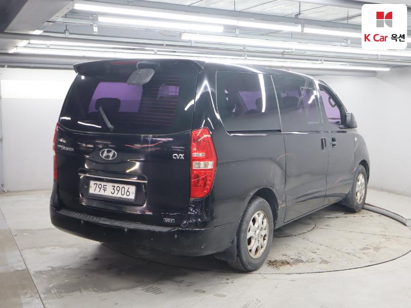 2011 - hyundai grand starex