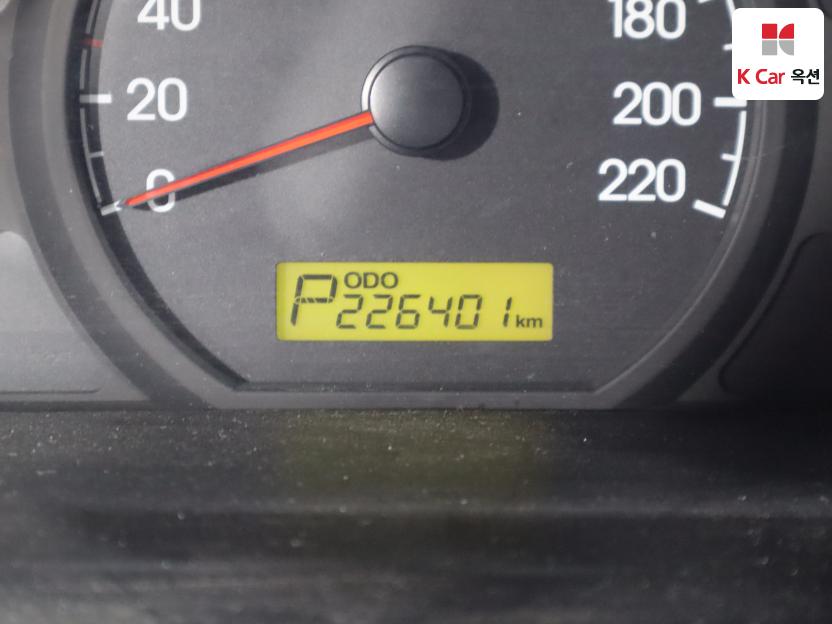 2011 - hyundai grand starex