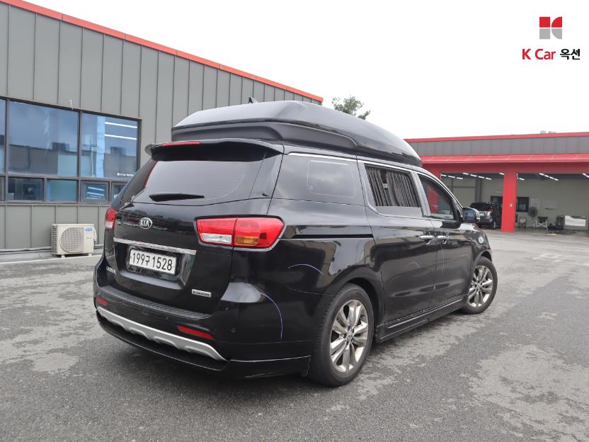 2018 - kia carnival
