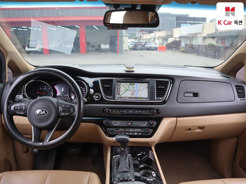 2018 - kia carnival