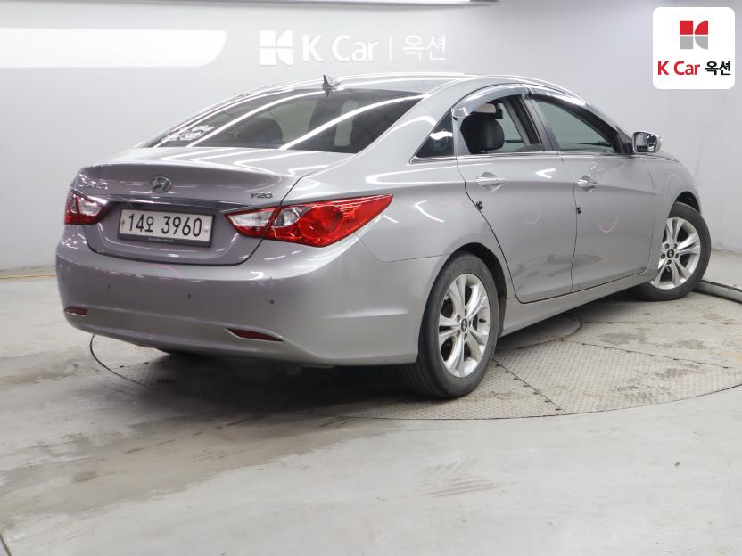 2011 - hyundai sonata