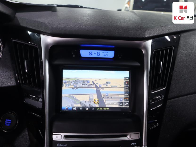2011 - hyundai sonata