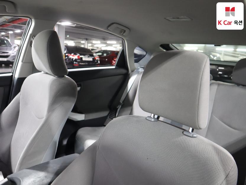 2012 - toyota prius