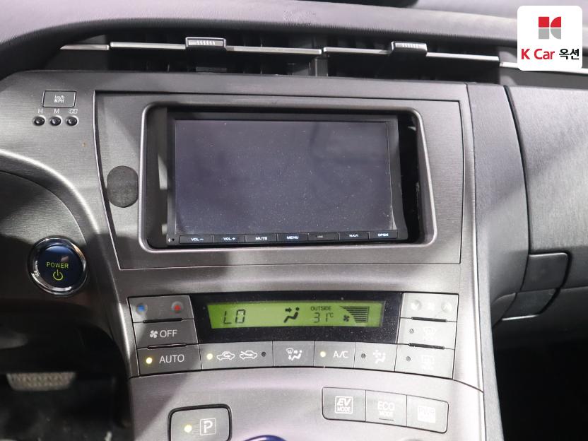 2012 - toyota prius
