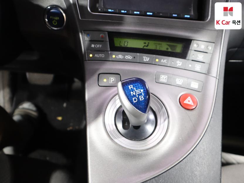 2012 - toyota prius