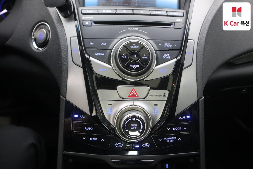 2011 - hyundai grandeur