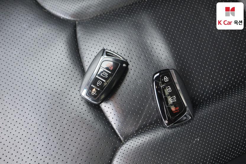 2011 - hyundai grandeur
