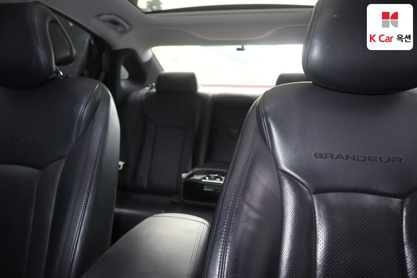 2011 - hyundai grandeur