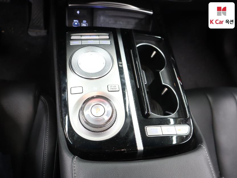2022 - genesis g80