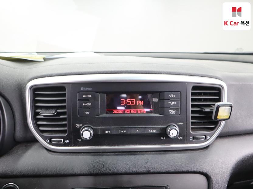 2022 - kia sportage