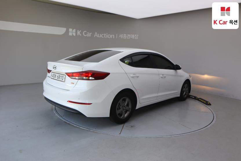 2016 - hyundai avante