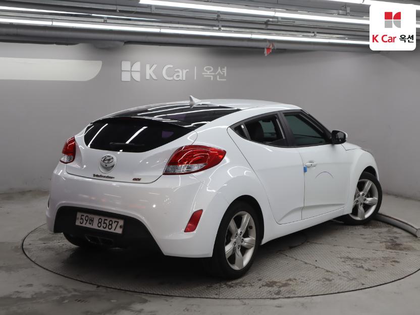 2014 - hyundai veloster