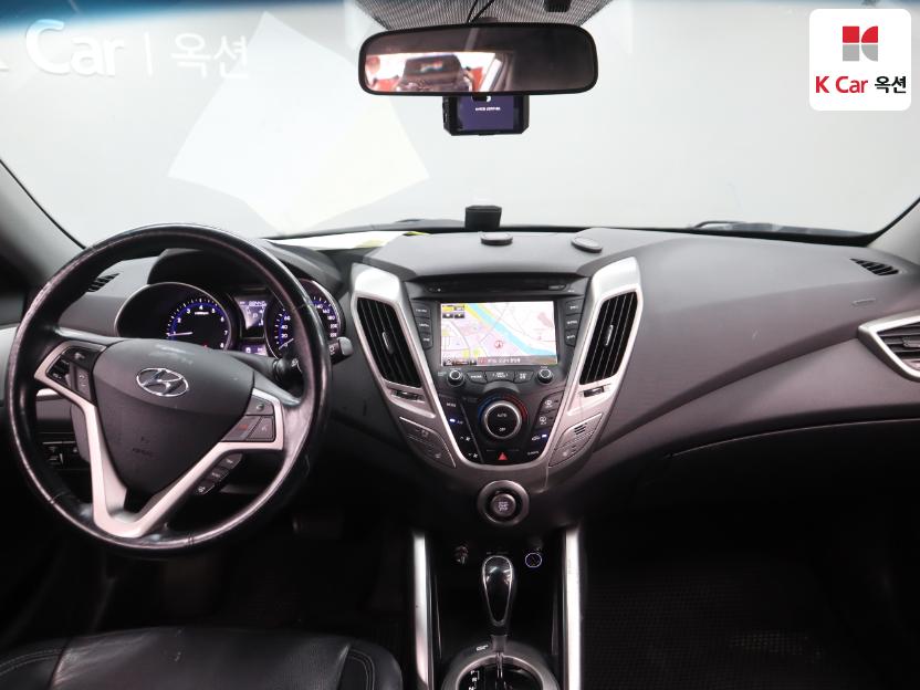 2014 - hyundai veloster