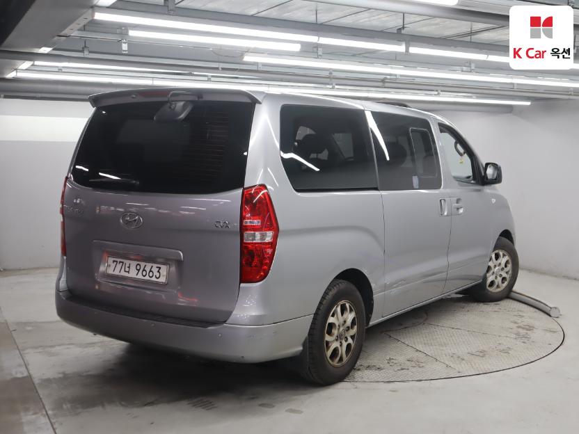 2012 - hyundai grand starex
