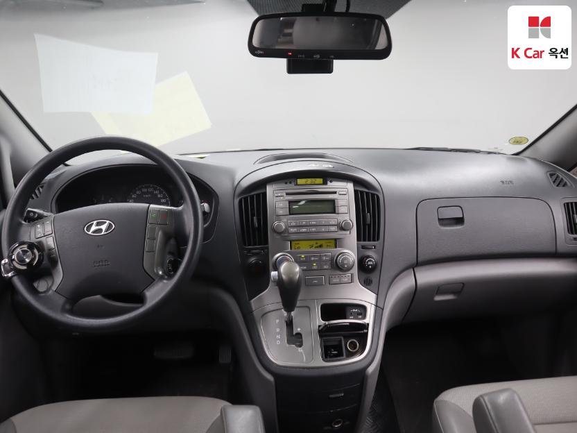2012 - hyundai grand starex