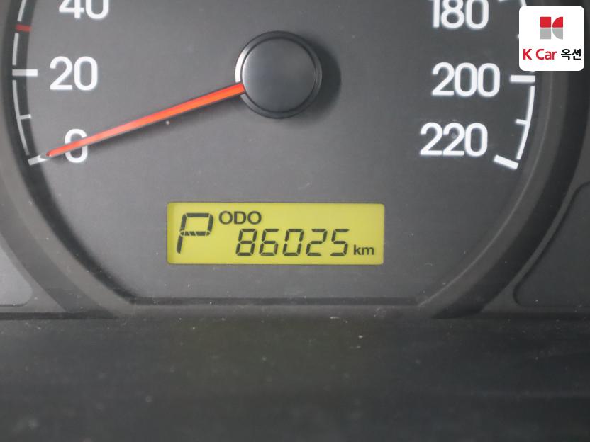 2012 - hyundai grand starex
