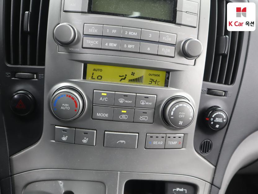 2012 - hyundai grand starex