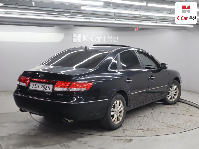 2010 - hyundai grandeur