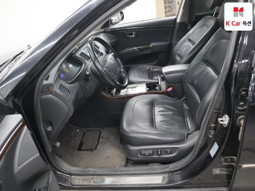 2010 - hyundai grandeur