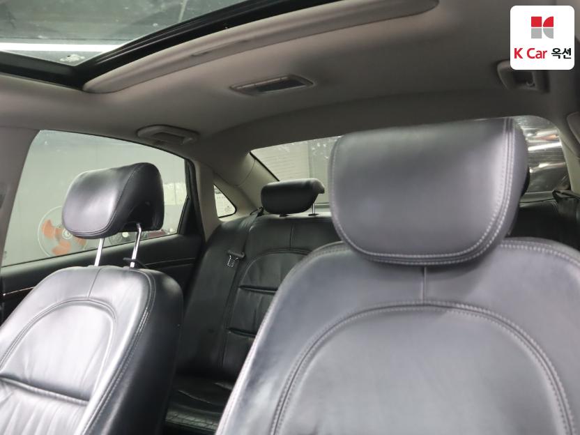 2010 - hyundai grandeur