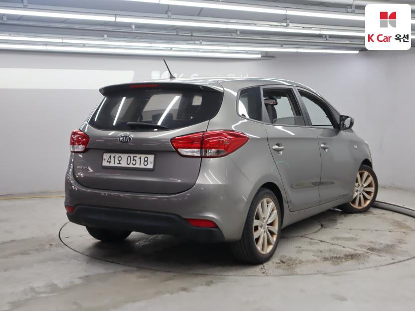 2014 - kia carens