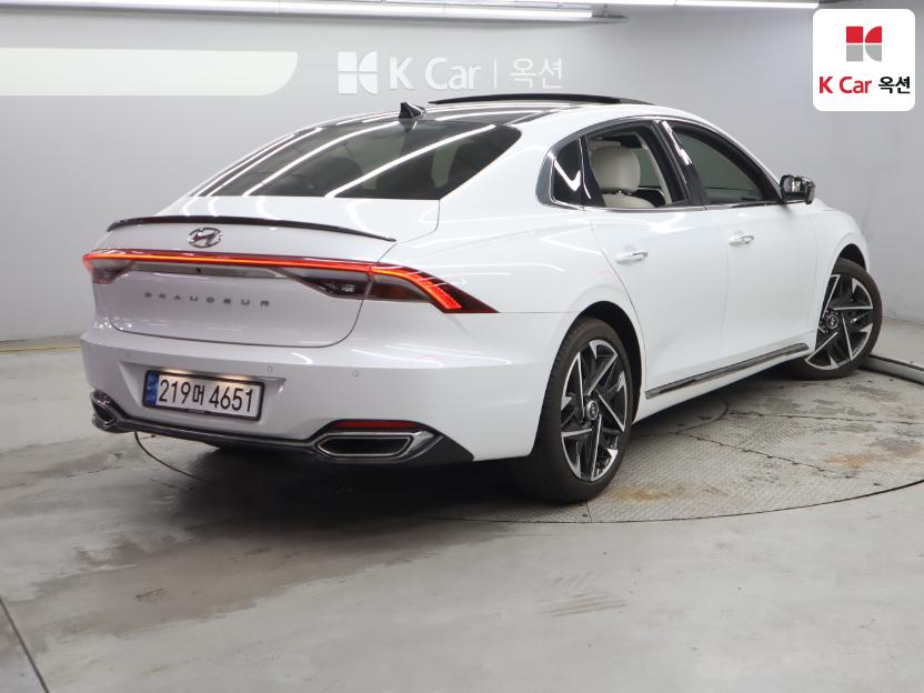 2022 - hyundai grandeur