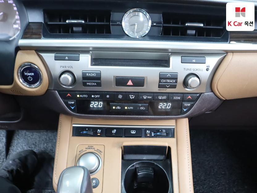 2018 - lexus es300h