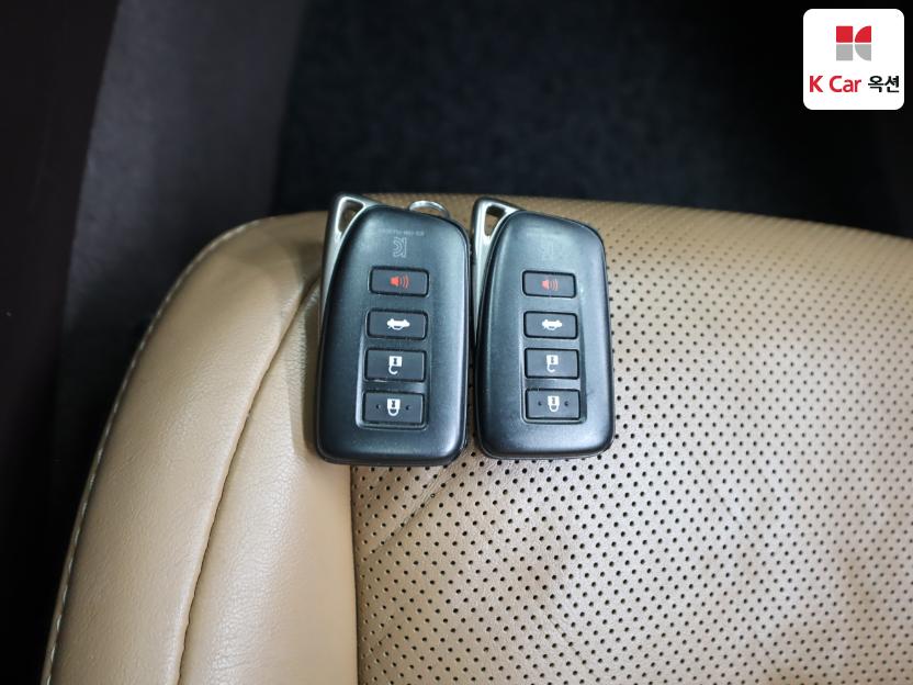 2018 - lexus es300h