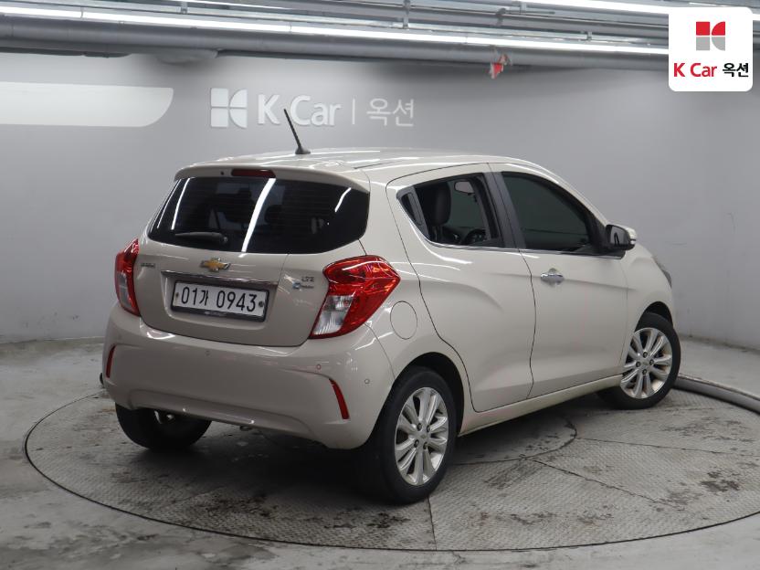 2016 - chevrolet spark