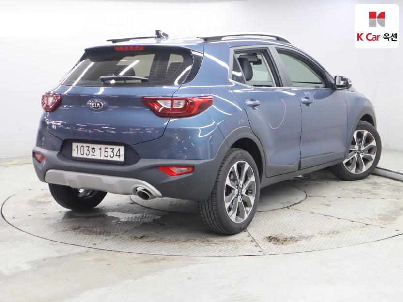 2020 - kia stonic
