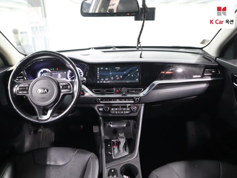 2020 - kia niro