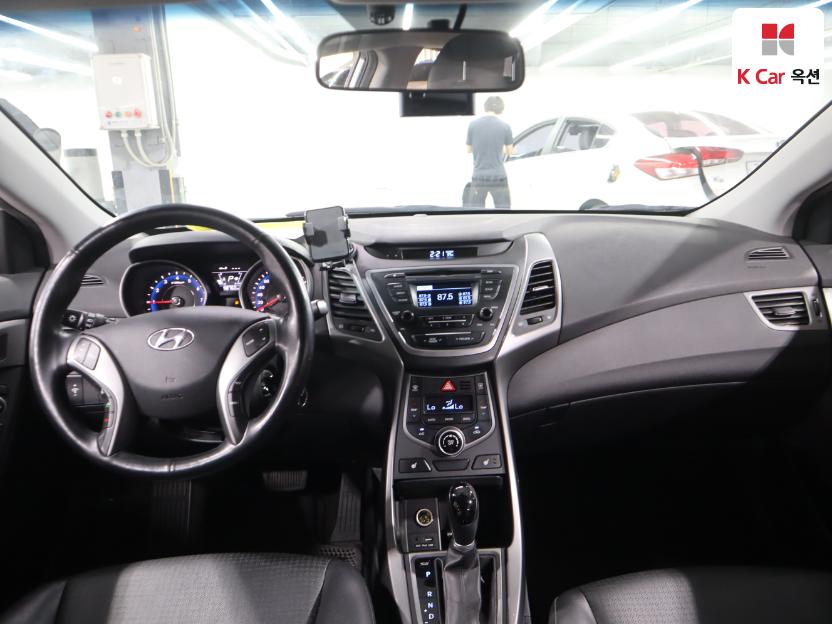 2014 - hyundai avante
