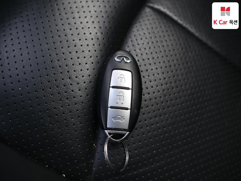 2013 - infiniti g25
