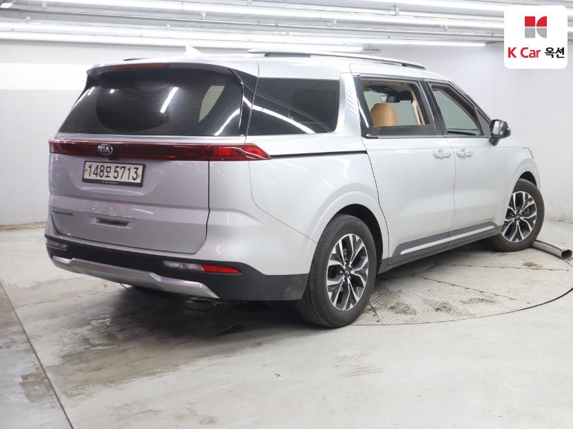 2021 - kia carnival