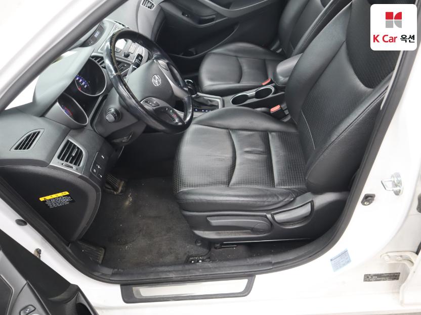 2014 - hyundai avante