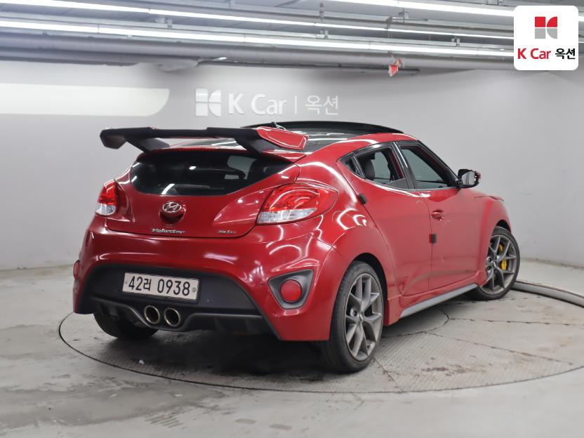 2016 - hyundai veloster
