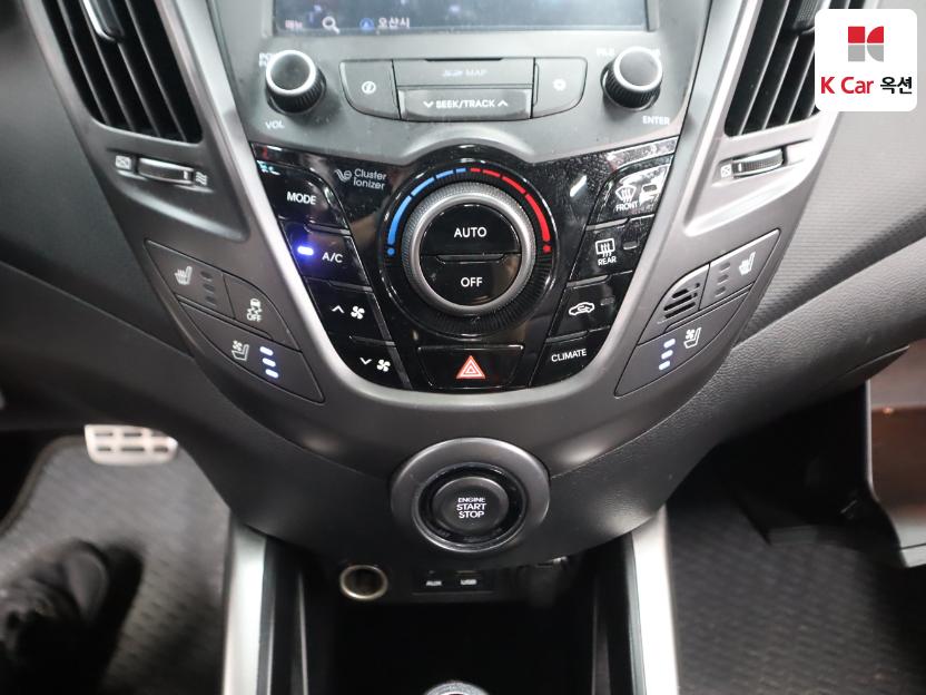 2016 - hyundai veloster