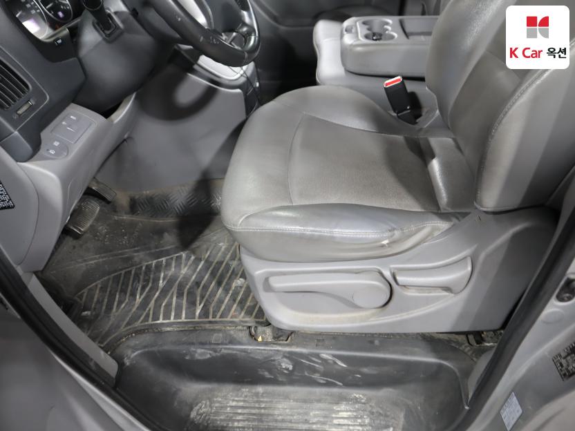 هيونداي Grand Starex 2021 — صورة 8