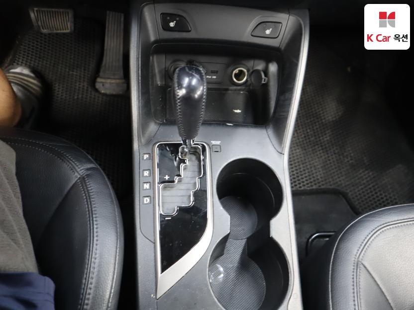 2011 - hyundai tucson