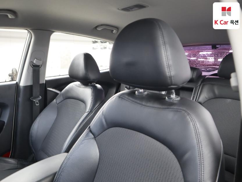 2011 - hyundai tucson