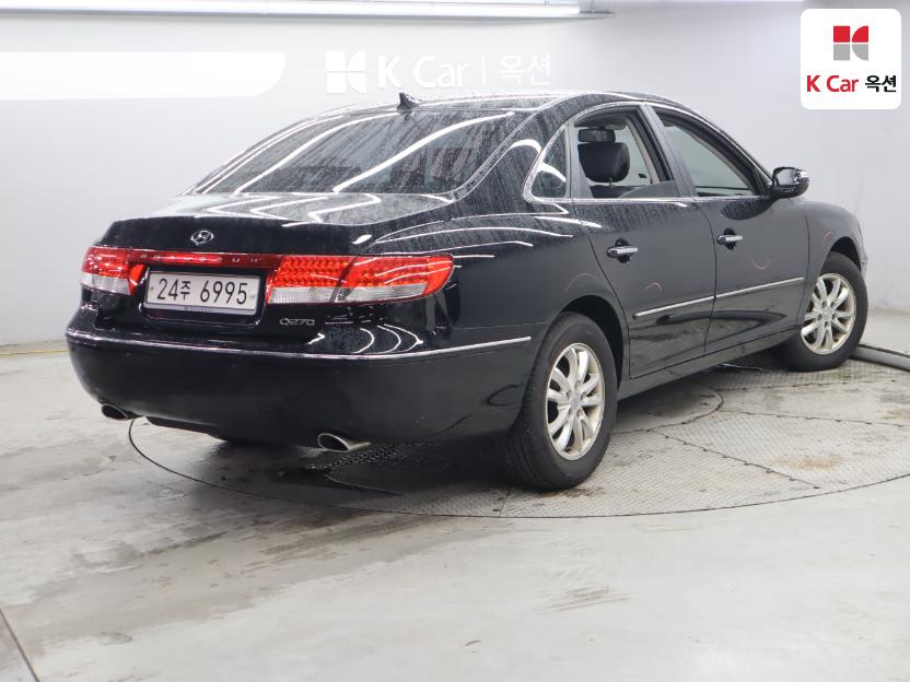 2010 - hyundai grandeur