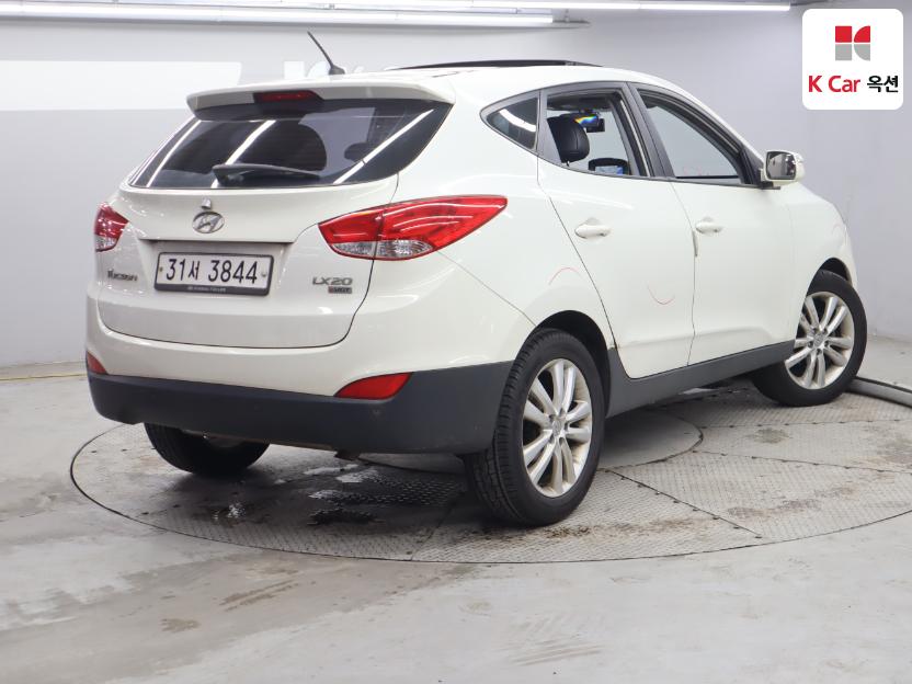 2010 - hyundai tucson