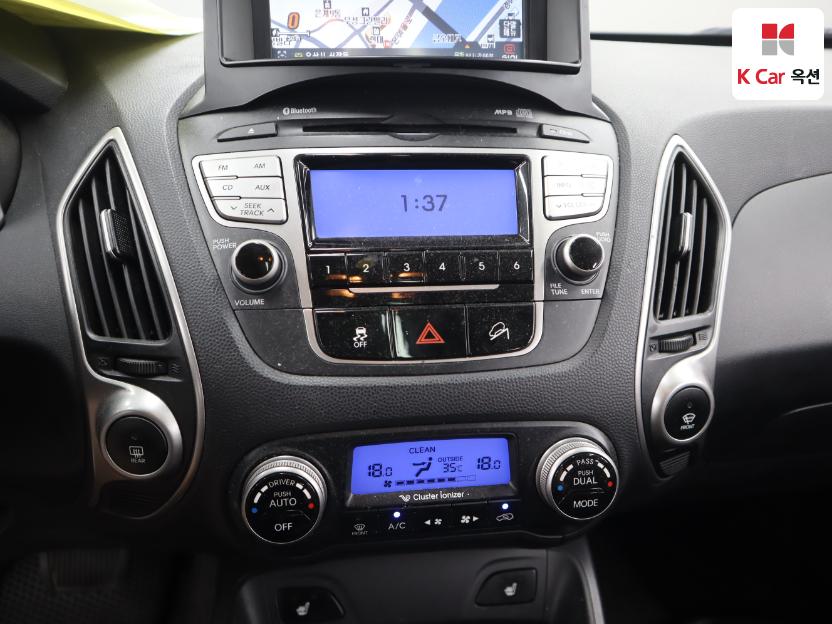 2010 - hyundai tucson