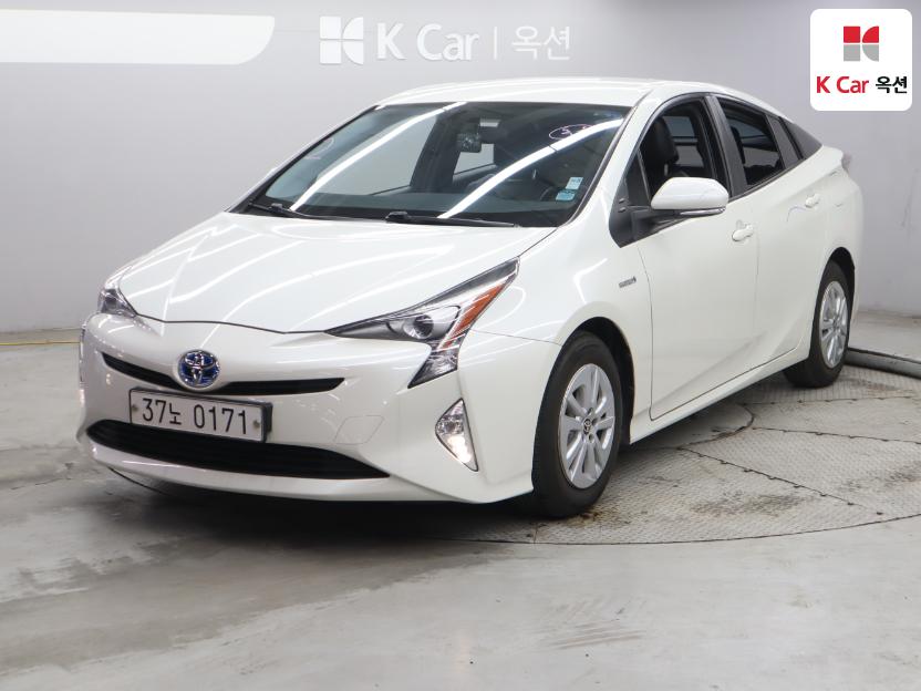 2017 - toyota prius