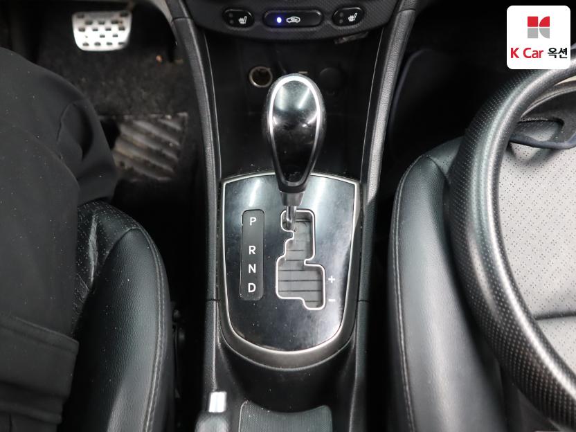 2015 - hyundai accent