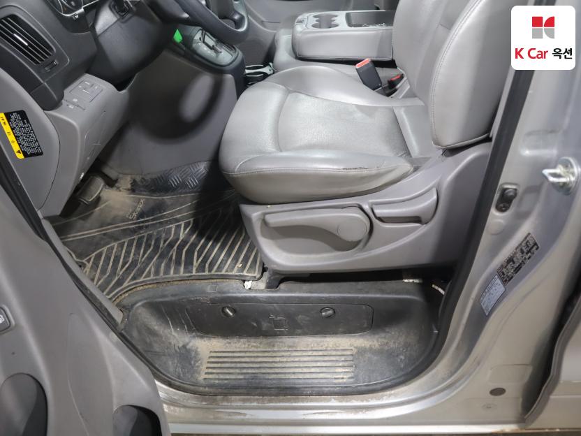2016 - hyundai grand starex