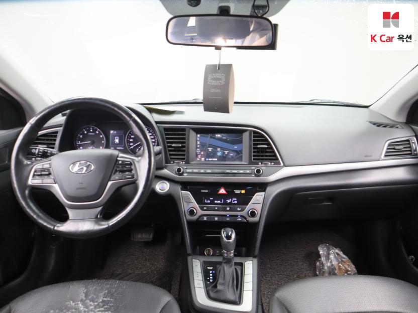2017 - hyundai avante