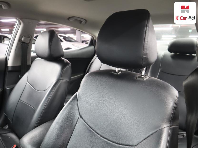 2011 - hyundai avante