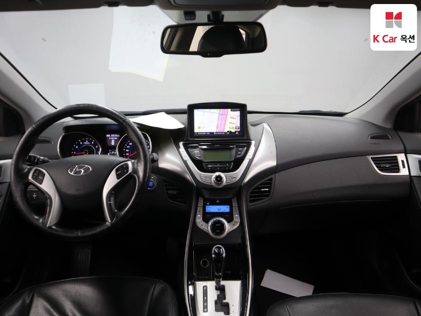 2011 - hyundai avante