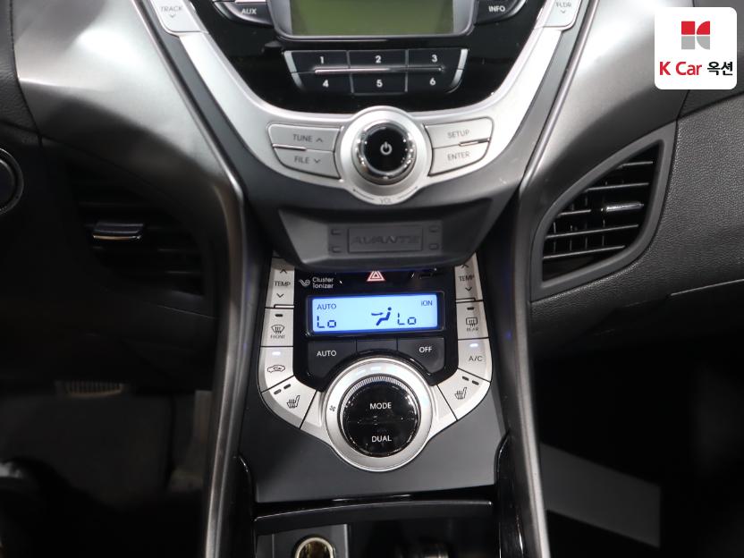 2011 - hyundai avante